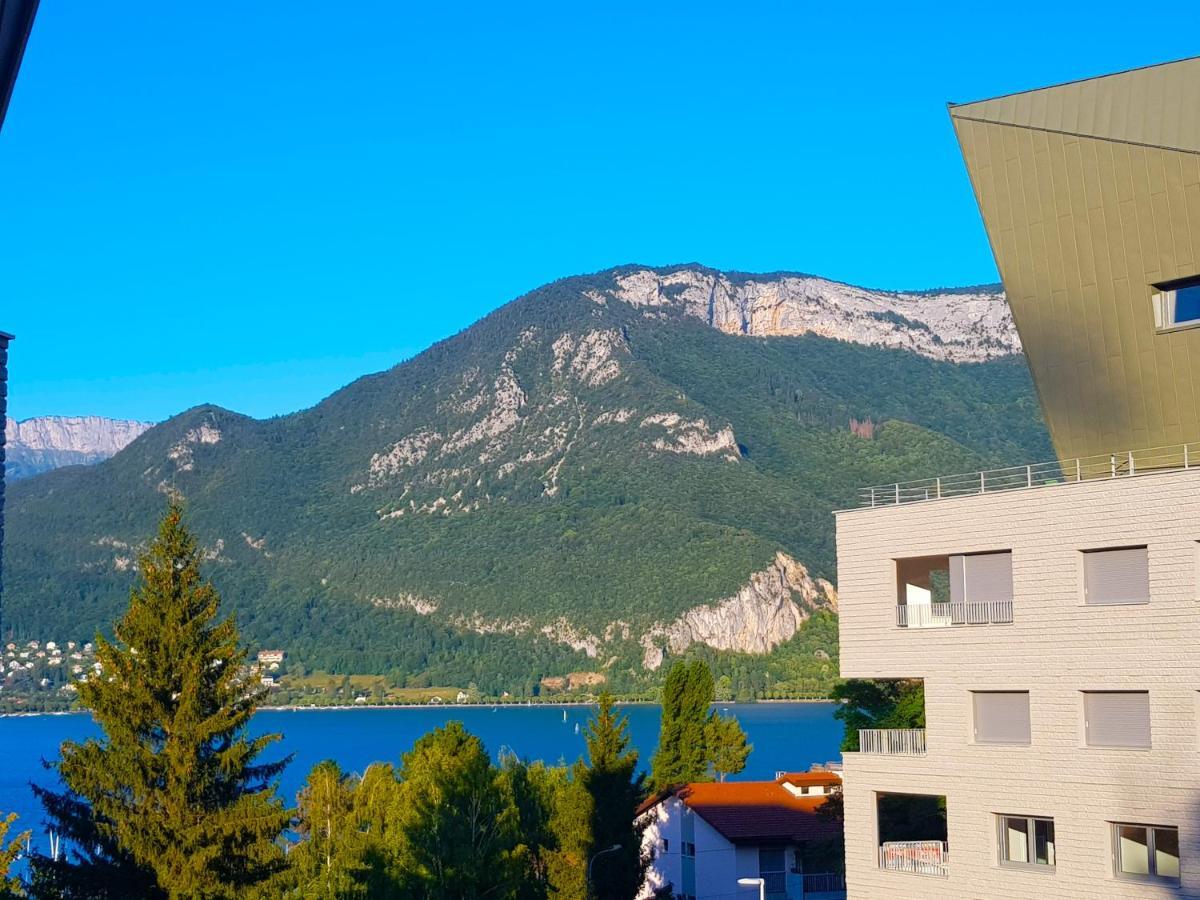 Corniche Joli T2 A 300 M Du Lac Avec Parking Prive Annecy Exterior photo